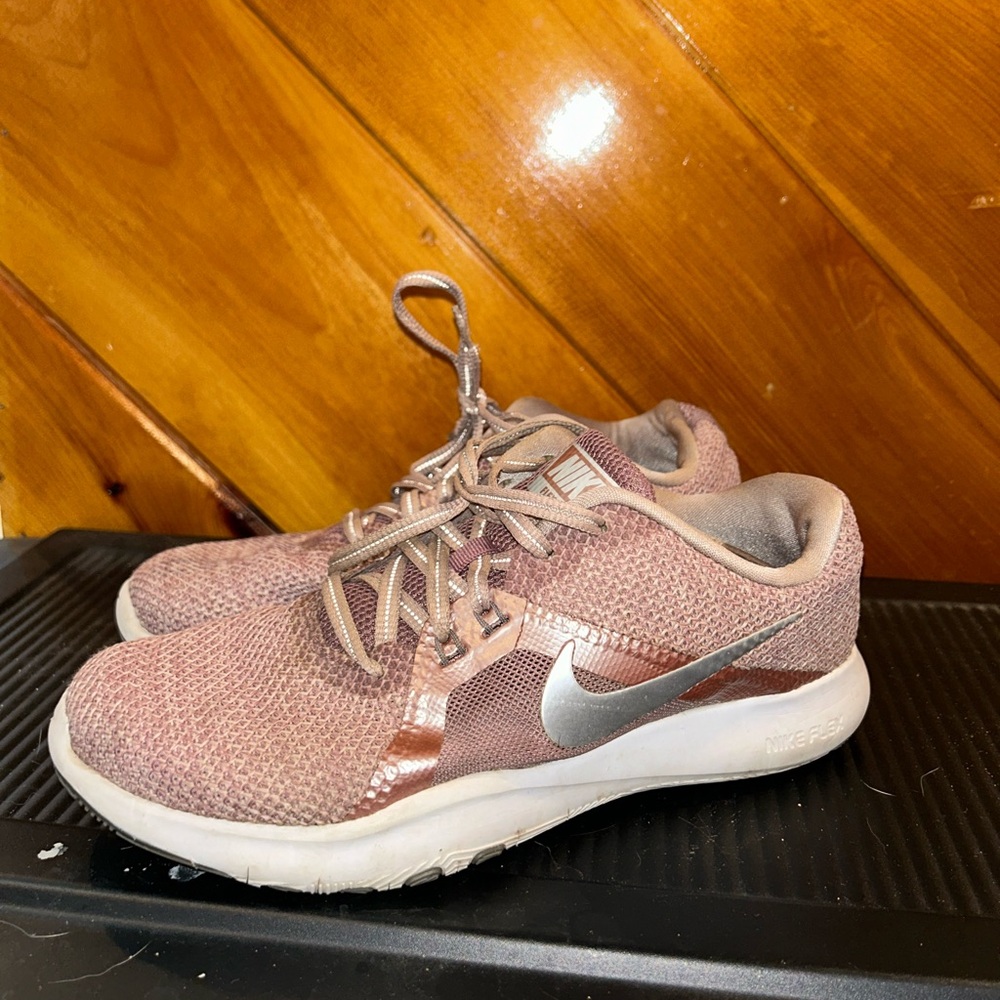 Women’s Nike athletic shoes